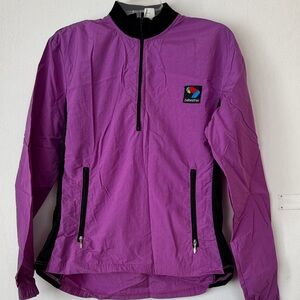 Bellwether Women's Purple and Black Cycling Sporty Windbreaker. Medium